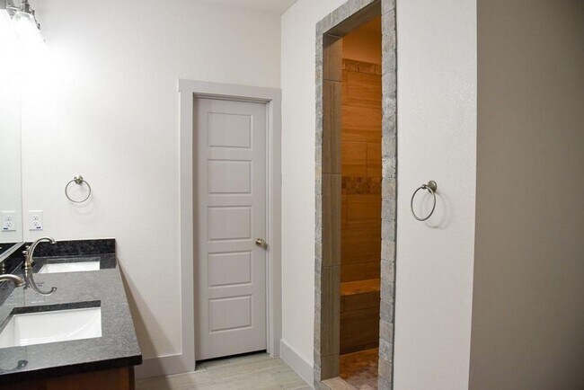 Building Photo - Stunning home in Springtown TX