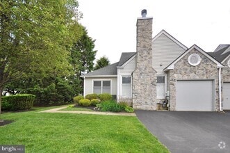 Building Photo - 8 Northrup Ct