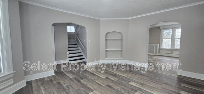 Building Photo - 724 Kinnaird Ave