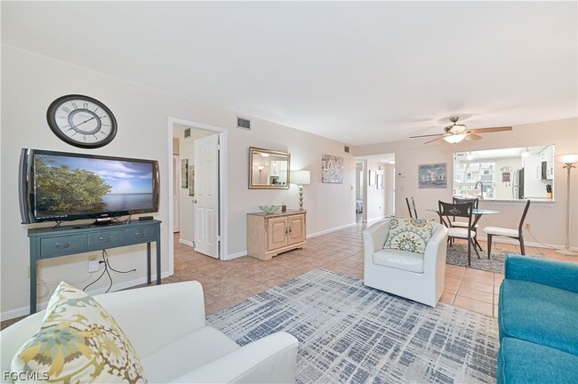 Building Photo - 5445 Peppertree Dr