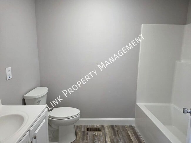 Building Photo - 6108 Ramsey Rd