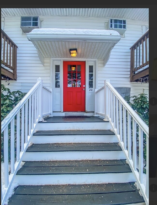 Building Photo - 20 Fairbanks St