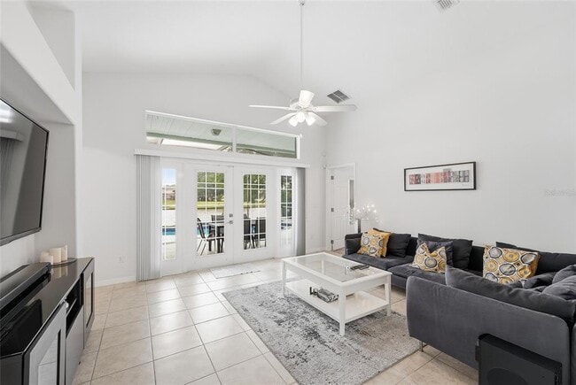 Building Photo - 748 Stonewyk Way