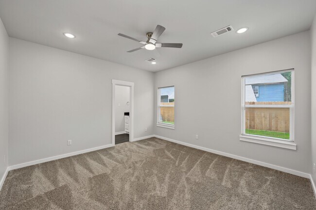 Building Photo - 117 Sun City Ln