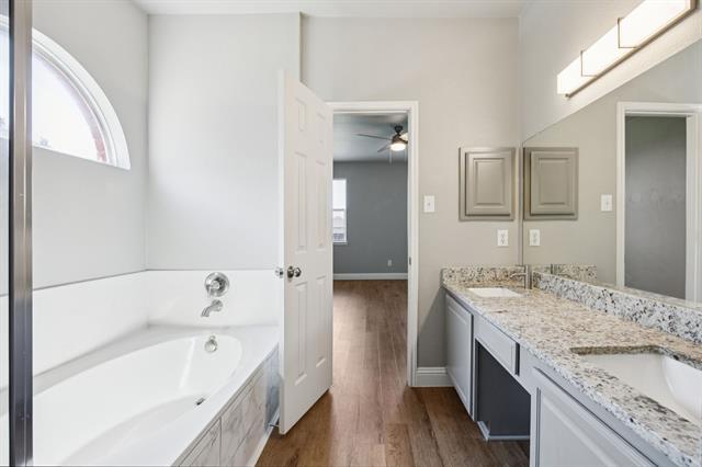 Building Photo - 2720 Winterberry Ln