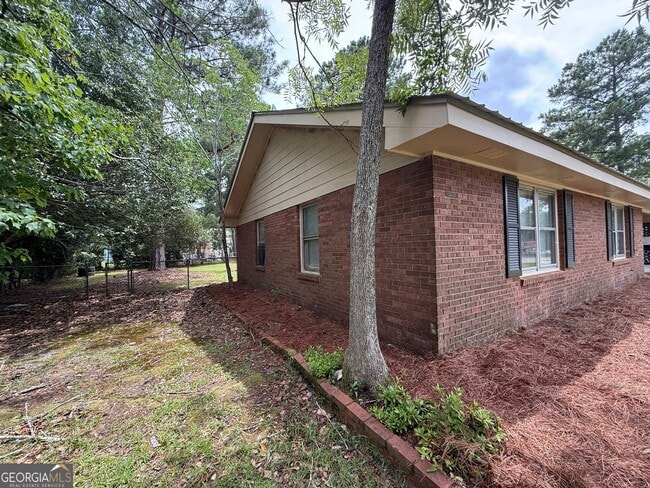 Building Photo - 602 Hillcrest Pkwy