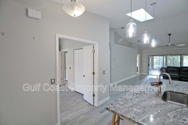 Building Photo - 6019 Courtside Dr