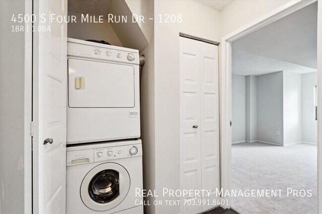 Building Photo - 4500 S Four Mile Run Dr