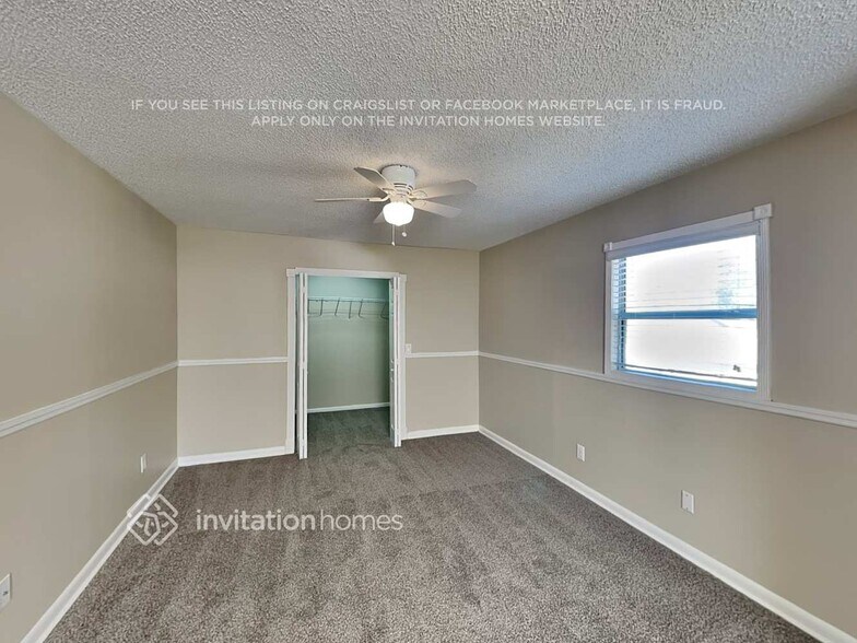 Building Photo - 709 Sandy Creek Dr