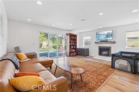 Building Photo - 3861 Fenley Dr