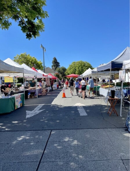 Building Photo - 1000 Central Ave