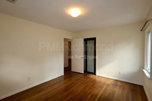 Building Photo - 9107 Mapleview Ave