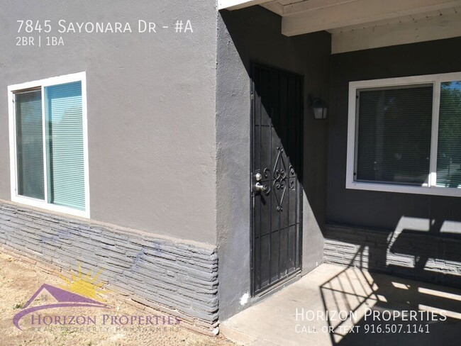 Building Photo - 2 Bed 1 Bath Remodeled Fourplex Unit - Cit...