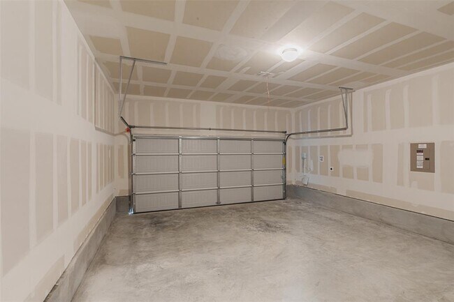 Building Photo - 2606 Derwent Dr