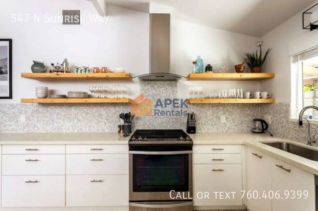 Building Photo - 547 N Sunrise Way