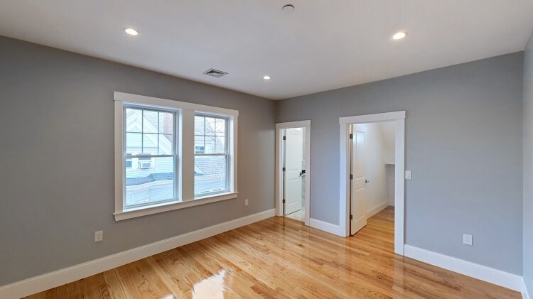 Building Photo - 30 Centre St