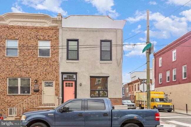 Building Photo - 1625 S 22nd St