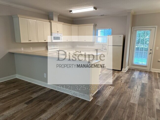 Building Photo - 67 Landing Way