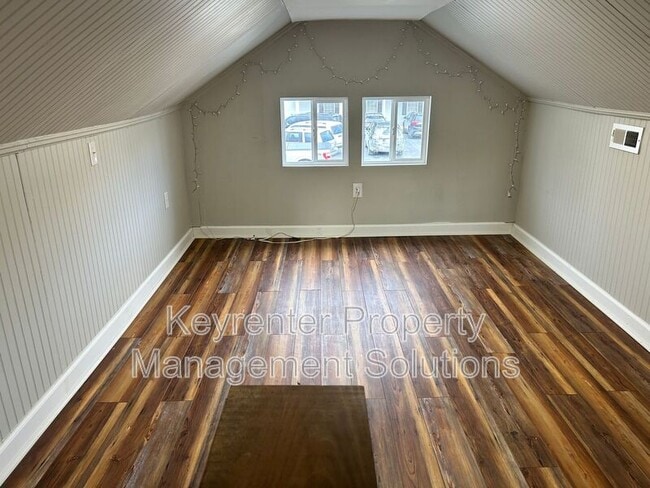 Building Photo - 2312 Poplar St