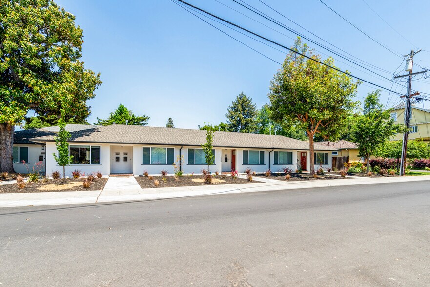 Building Photo - 1060 Noel Dr