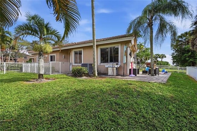 Building Photo - 1166 SW 158th Way