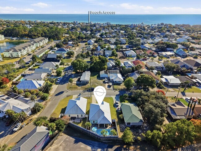 Building Photo - 21310 Pompano Ave