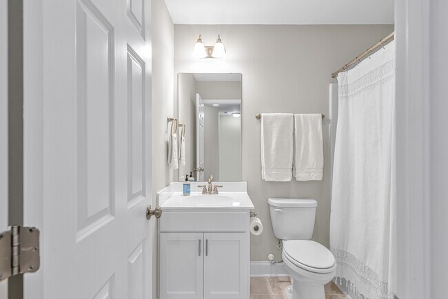 Building Photo - 504 Stone Crab Ln