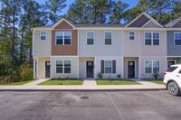 Building Photo - Charming 2-Bed, 2.5-Bath Townhome