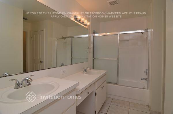 Building Photo - 1605 Elk Spring Dr