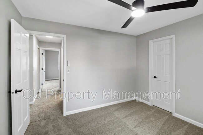 Building Photo - 1203 Dean Dr