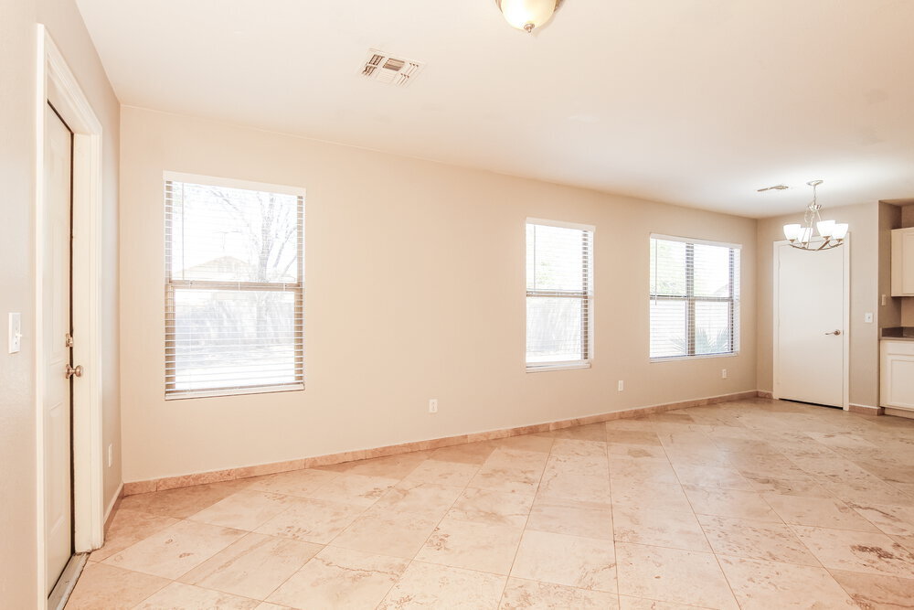 Building Photo - 4630 N 91st Dr