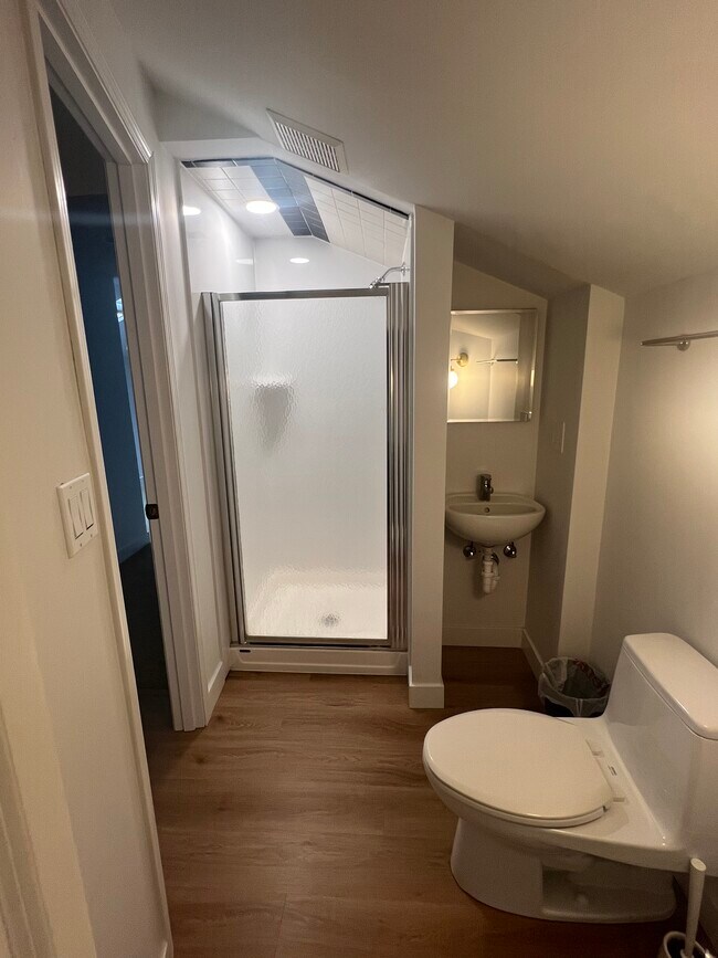 Building Photo - 3S270 Williams Rd