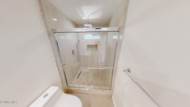 Building Photo - 2802 E Sierra Dr