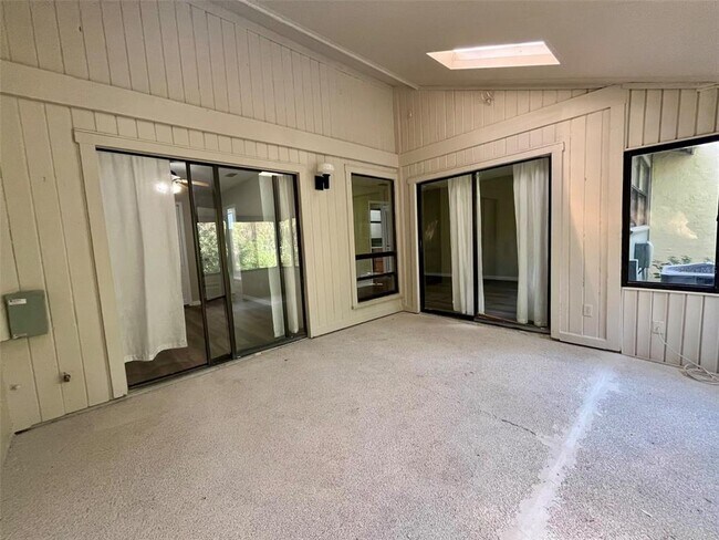 Building Photo - 6576 Sweetbriar Ln