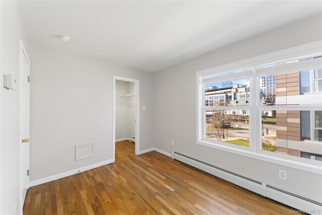 Building Photo - 110-112-112 S Broadway