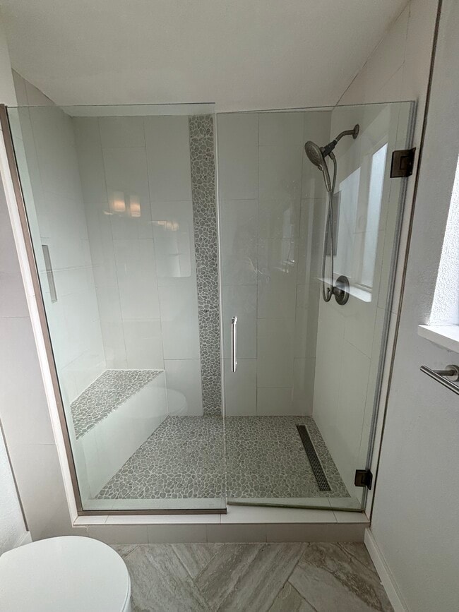 Building Photo - 3257 Halverson Ave