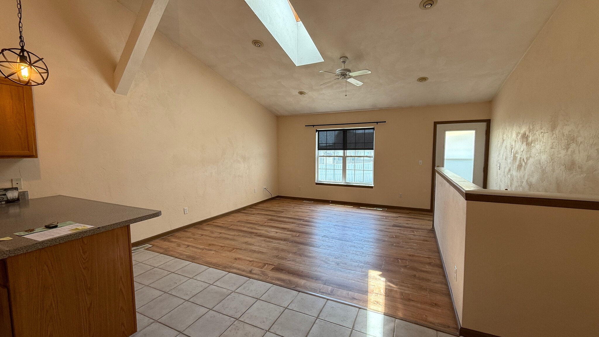 Building Photo - 213 Mueller Ln