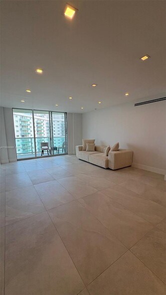 Building Photo - 19390 Collins Ave