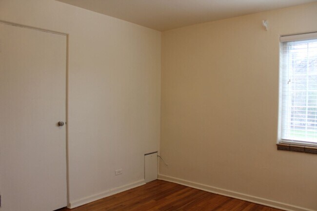 Building Photo - Charming 2 BR/1 BA House in the Hale/Mayfair Neighborhood!
