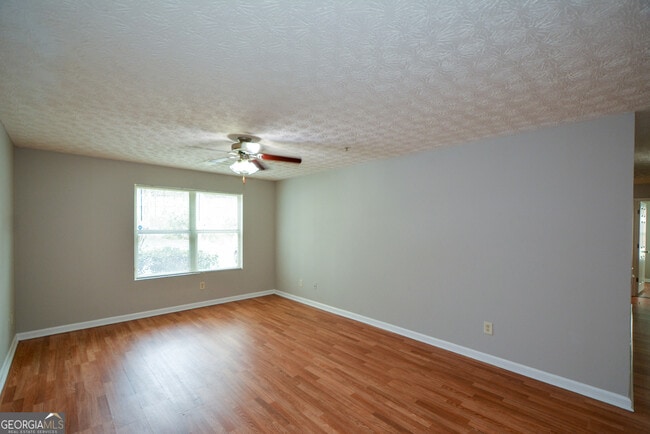 Building Photo - 4101 Fairington Club Dr