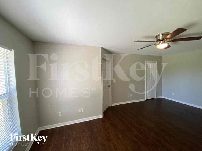 Building Photo - 1228 NW 20th Pl