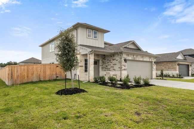 Building Photo - 251 Charles Rdg Dr