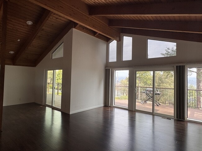 Building Photo - 17554 Patricia Way