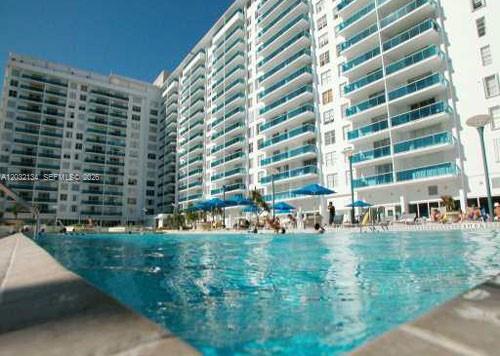Building Photo - 2301 Collins Ave