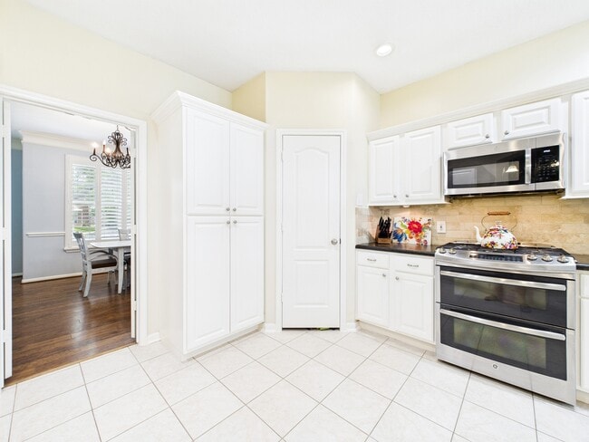 Building Photo - 4503 Avery Hollow Ct