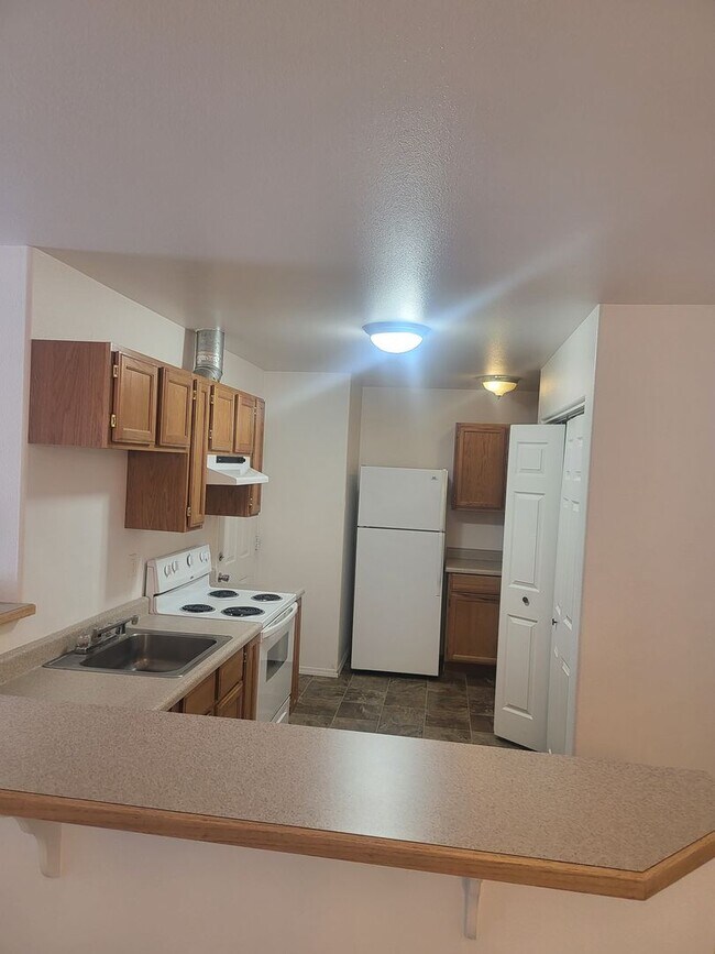 Building Photo - 215-217 K Street -Duplex