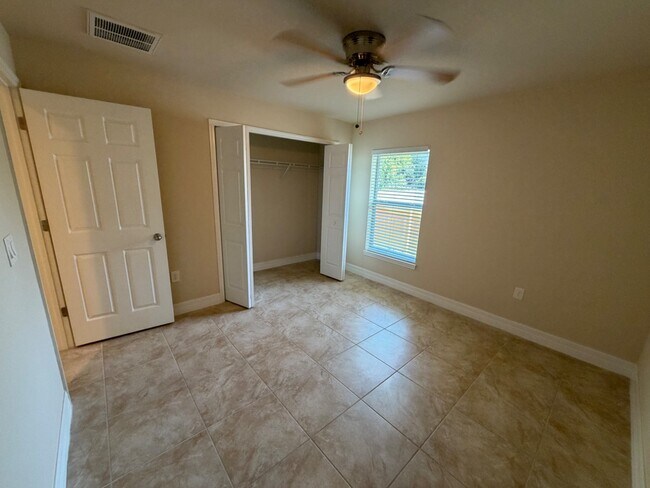 Building Photo - 3116 37th St SW