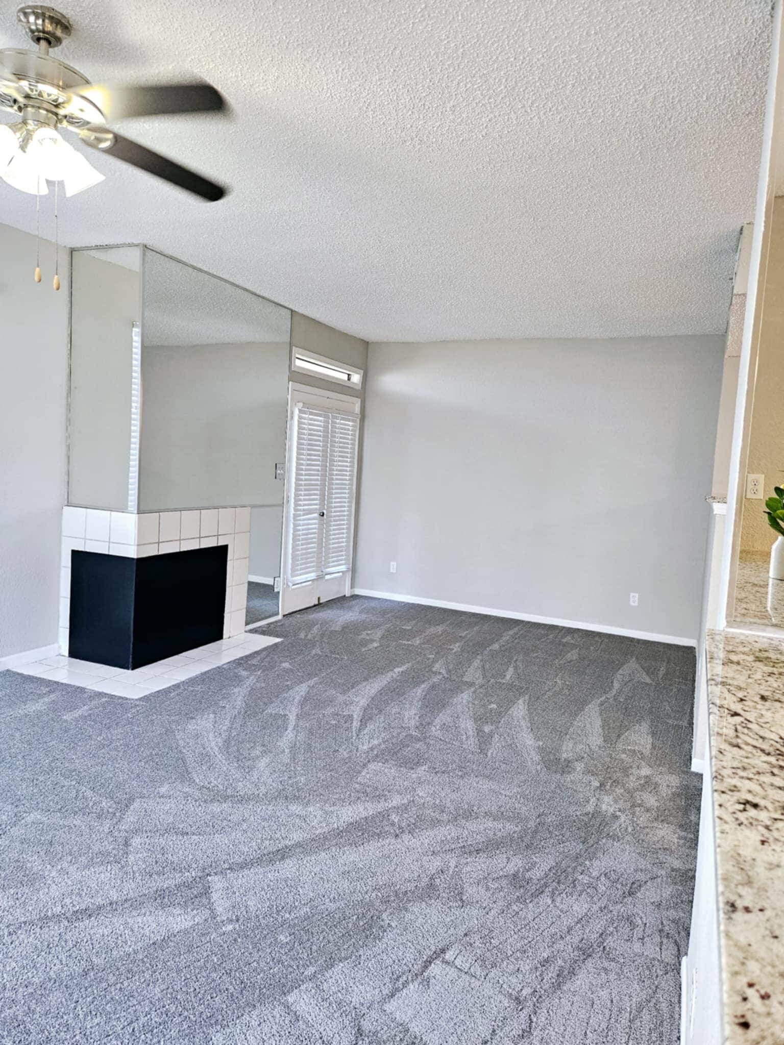 Building Photo - 3406 Country Club Dr W