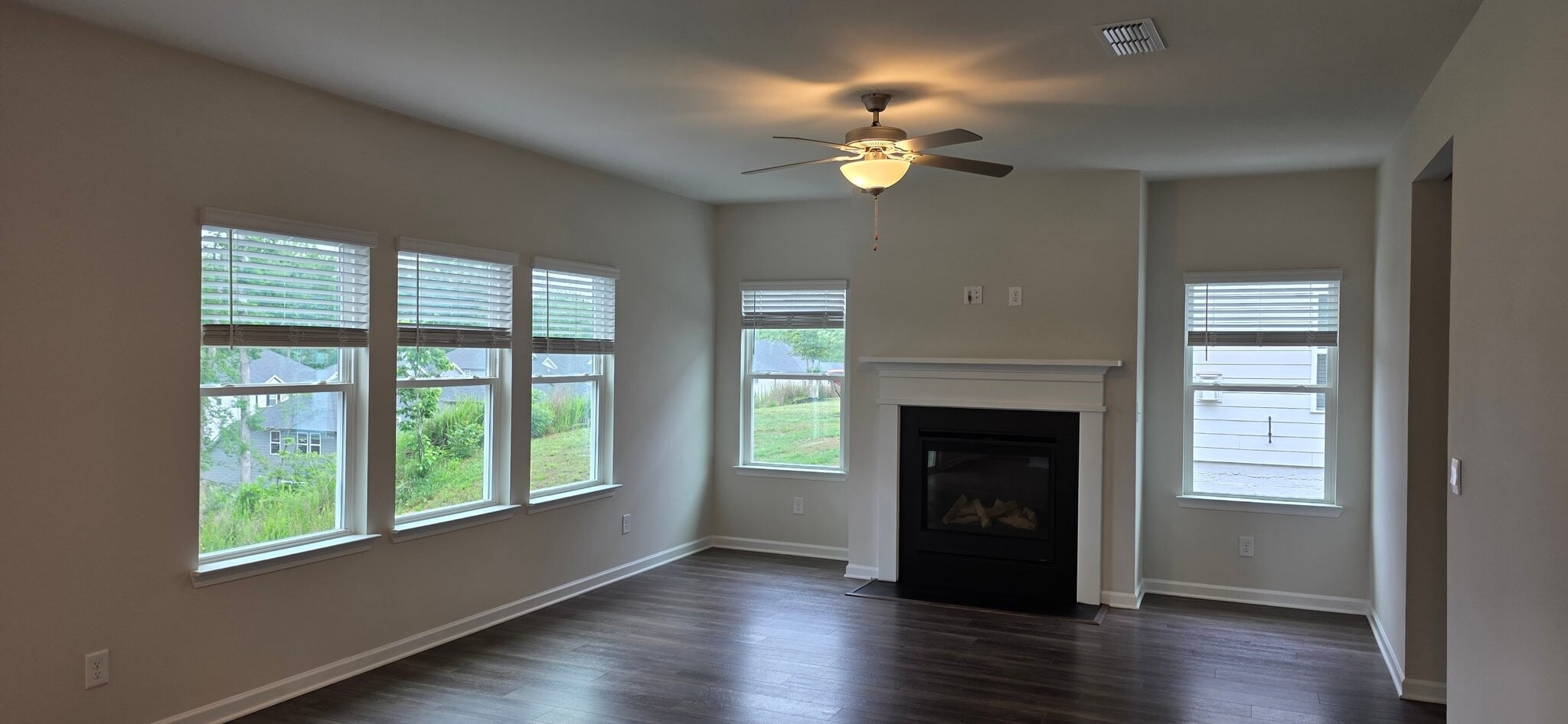 Building Photo - 164 Longleaf St