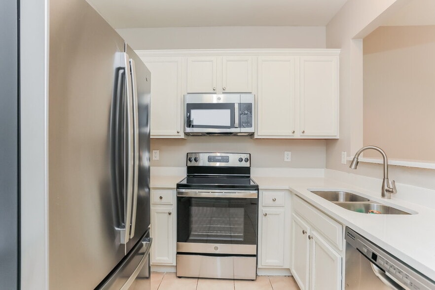 Building Photo - 76 Darbys Run Ct
